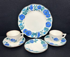 lot 116A image: Vintage Stangl Pottery Dahlia Plates, Saucers and Cups