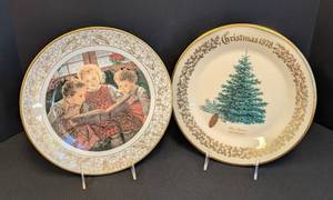 lot 180 image: Boehm and Lenox Christmas Plates