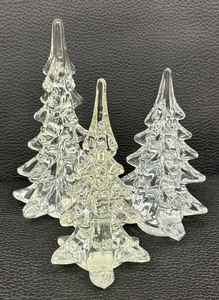 lot 128 image: Three Dazzling Crystal Tree Figurines