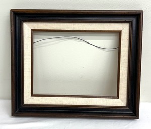 lot 142 image: Fine Vintage Wooden Frame