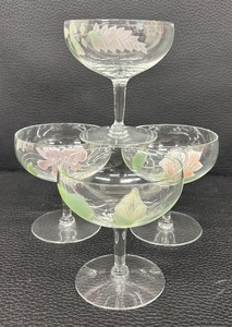 lot 192 image: Pretty Floral Stemware