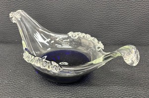 lot 196 image: Murano Style Gondola Ashtray