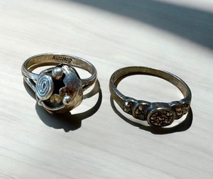 lot 39LB image: Set of 2 Vintage Sterling Silver Rings with Intricate Designs