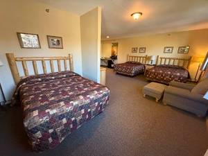 2 Room Memorial Day Lodge Getaway  I  Crane Lake, MN  I  May 26th - 29th, 2024