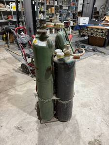 lot 2 image: Torch on Cart