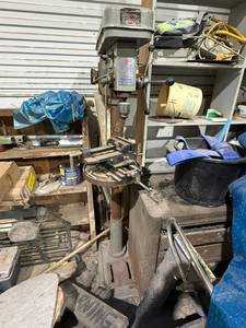 lot 9 image: 12 Speed Industrial Drill Press