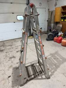 lot 11 image: Little Giant Ladder System