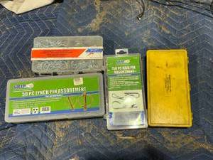 lot 34 image: Lynch Pins, Cotter Pins & Split Pins