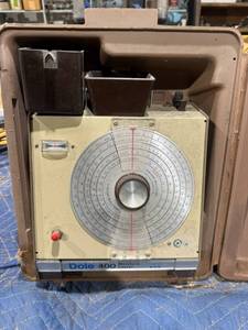 lot 37 image: Dole 400 Moisture Tester