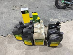lot 46 image: John Deere Turf-Gard 10W-30 Oil & John Deere Filters