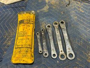 lot 54 image: 5 Piece Box End Ratchet Wrench Set
