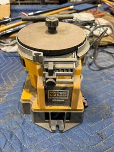 lot 62 image: Work Sharp WS2000 Tool Sharpener