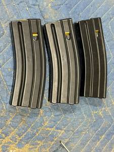 lot 68 image: 3 Full 223Rem Clips