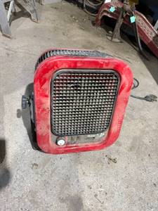 lot 79 image: The Hot One Heater