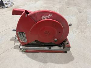 lot 86 image: Milwaukee 14 Cut-Off Machine