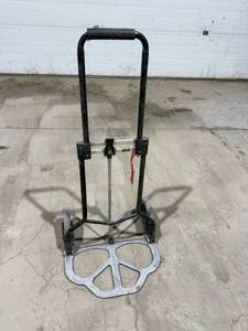 lot 87 image: Collapsible Moving Cart