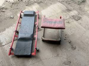 lot 98 image: Rolling Shop Cart & Creeper