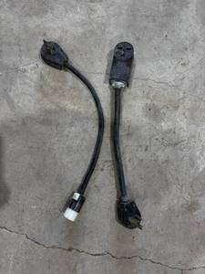 lot 140 image: 2 Heavy Extension CordsAdaptors