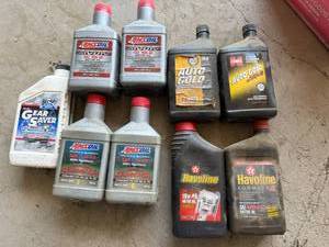 lot 112 image: Full Quarts of Assorted Oil