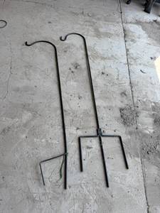 lot 114 image: Shepards Hooks