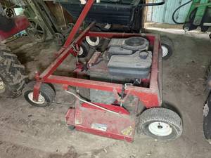 lot 115 image: 60 Pull Behind Mower 