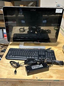 lot 14 image: 2014 Byte Speed 770 All-In-One Desktop Computer