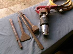 lot 14 image: Air Chipping Hammer WBits