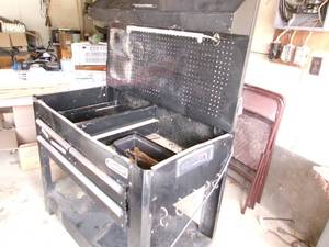 lot 31 image: Kobalt 3 Drawer Work Bench