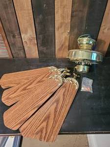 lot 6 image: Ceiling Fan Used works Well