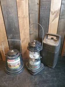lot 11 image: Coleman Quickpack Lantern and Coleman Duel Fuel Lantern wCase