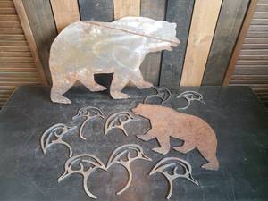lot 18 image: Rustic Nature Metal Art  Great Dcor
