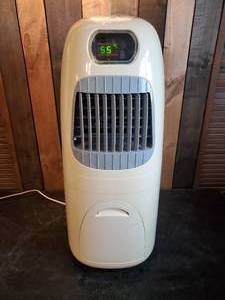 lot 29 image: IHS FanHumidifier Works as it should