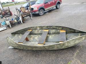 lot 69 image: Vintage Collapsible Boat