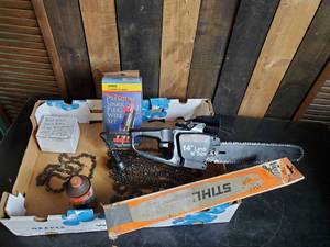 lot 73 image: Stihl Chain Saw 14 Limb N Trim