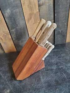 lot 75 image: Block of Knives Santa Fe Stainless Steel