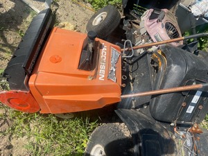lot 9 image: Jacobsen snowblower