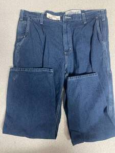 lot 187 image: Carhartt Jeans Dungaree Fit 3628
