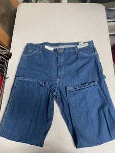 lot 212 image: Dickies Carpenter Jeans 42x30