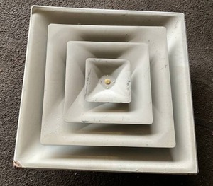 lot 1139 image: Steel Louvered Diffuser 24 x 24 x 6