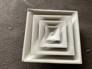 lot 1143 image: Steel Louvered Diffuser 24 x 24 x 6