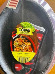 lot 1177 image: Lodge fajitas plate set