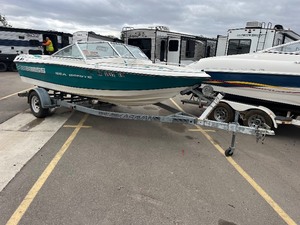 1992 Sea Sprite Mark 1 17' Boat