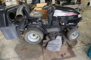 Craftsman GT5000 Riding Lawn Mower Garden Tractor With Rear Bagger
