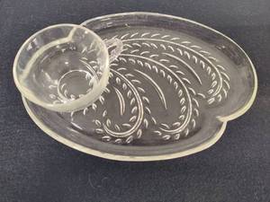 lot 79 image: Federal Glass Hospitality Snack Sets (4)