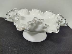 lot 7 image: Fenton Silvercrest White Milk Glass Ruffled Candy Dish