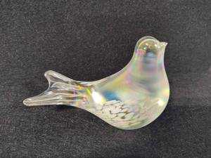 lot 23 image: Handblown Iridescent Glass Bird