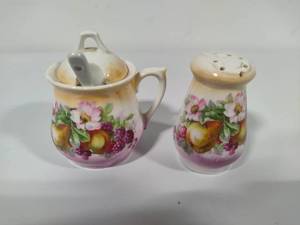 lot 50 image: Hand Painted Shaker & Sugar Set