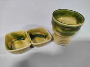 lot 29 image: Irish Country Pottery Salt & Pepper Cellars & Chalice