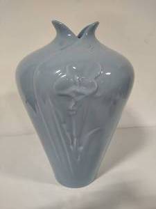 lot 73 image: Haegar Vase