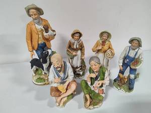 lot 85 image: Lot of Homco Figurines